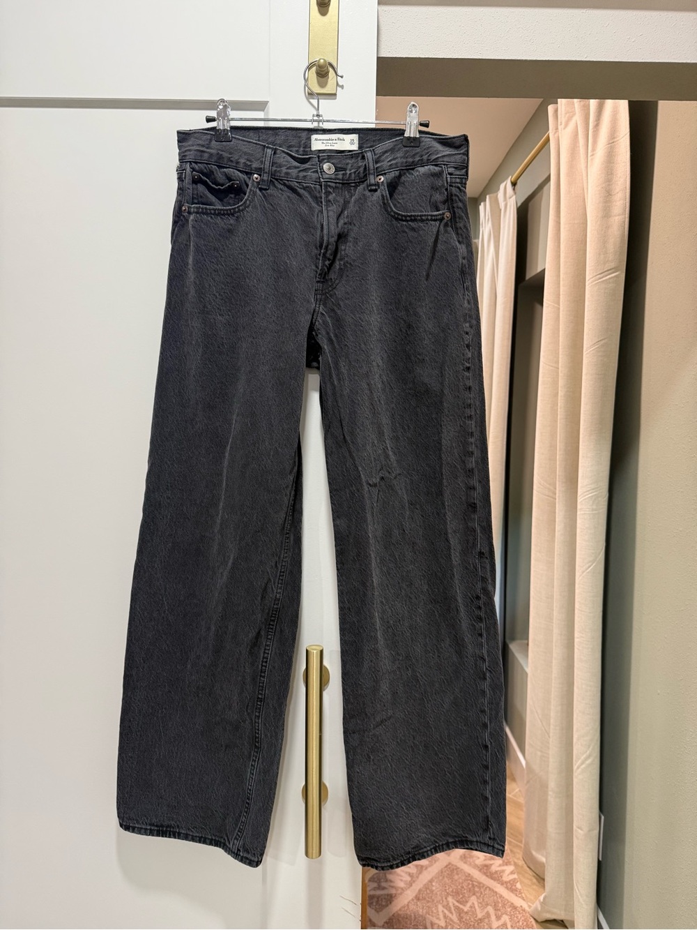 Abercrombie & Fitch Curve Love The Ultra Loose Low Rise Jean - Picture 9 of 12